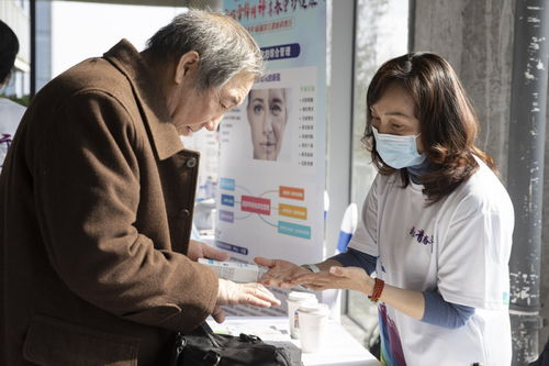 濱江人人市集雷鋒日公益專場(chǎng) 科技助老與匠心筑愛并行